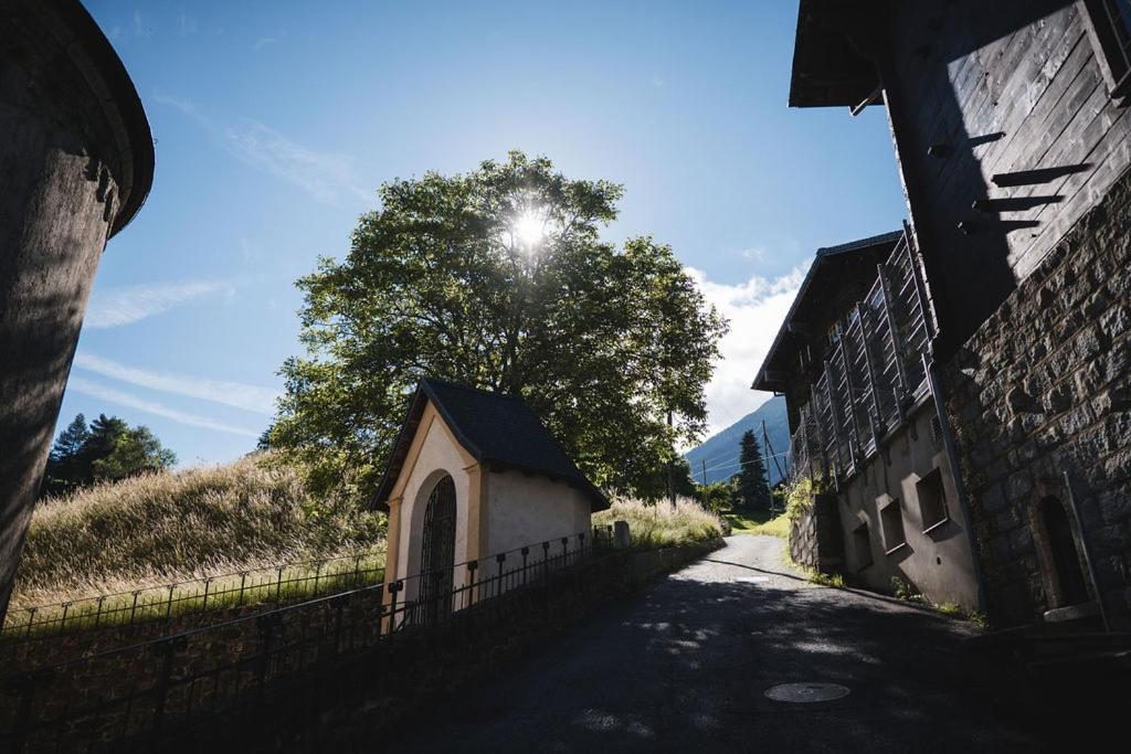 Poort A Poort Dorfhotel Grengiols Екстер'єр фото